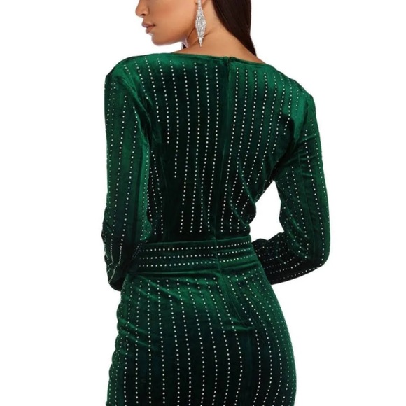Windsor Emerald Green Velvet Dress with Irresdescent Rhinestones - Picture 2 of 8